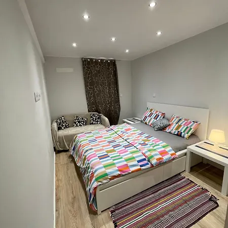 Sony Alloggio in famiglia *